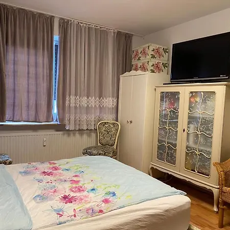 Mitten In Appartement Düsseldorf